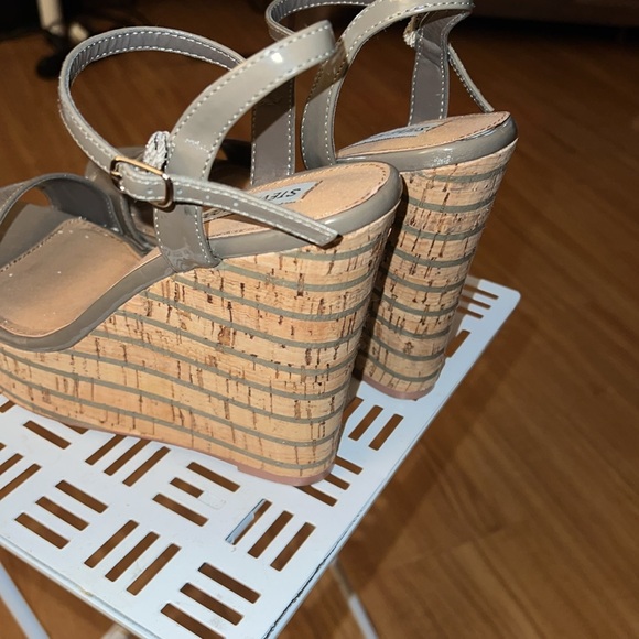 Steven madden wedges - Picture 4 of 10